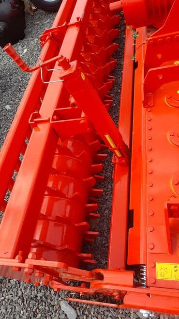 taxıl biçən kombaynlar: Torpaq frezi 3 metrlik. Türkiyənin çox keyfiyyətli Köylü firmasıdır — 4