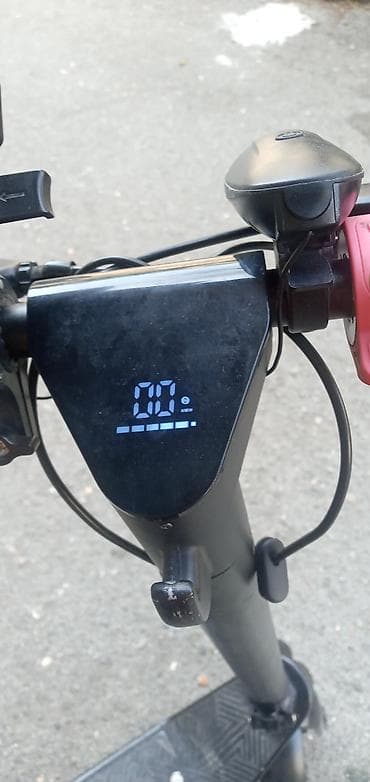 İşlənmiş Elektrik samokat 12", 501 - 750 Vt, > 45 km/s, Rayonlara çatdırılma — 4
