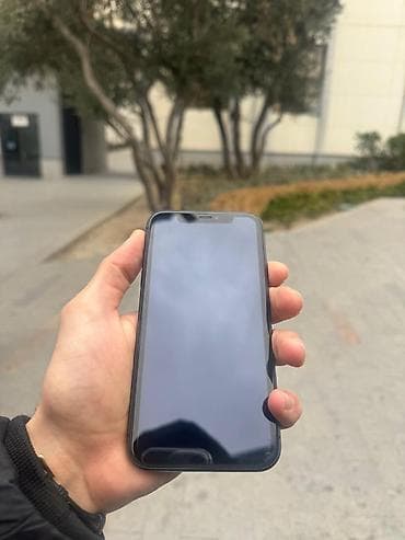 Avtoelektronika: IPhone 11, 64 GB, Qara — 6