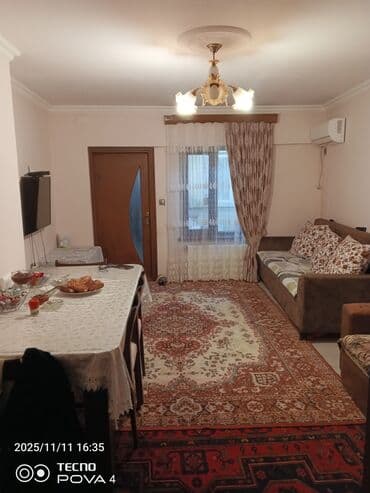 Qarajlar: Həyətyanı sahəsi 2sot 80kvm otaqlarin sayi 2etbex hamam ayaqyolu — 6