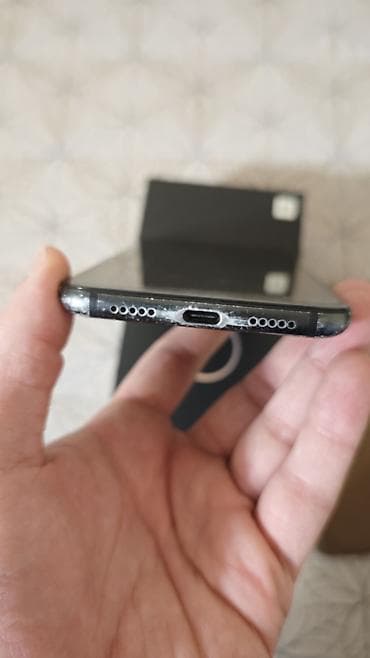 mi 8 ikinci el: Xiaomi Mi 8, 128 GB, rəng - Qara, 
 Qırıq — 6