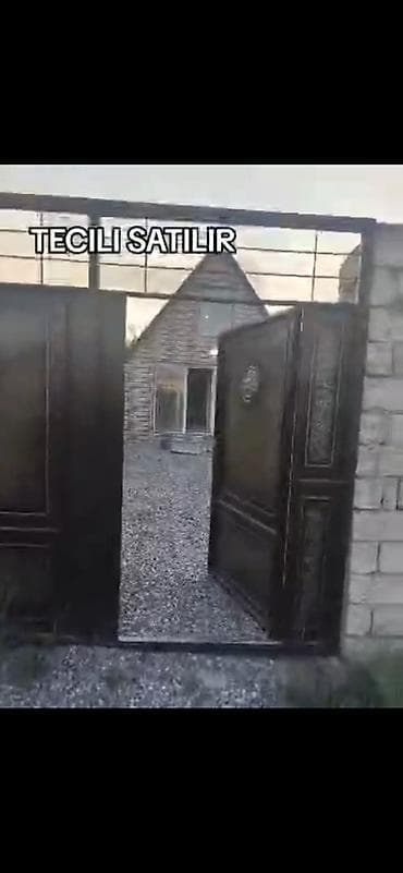 Novxanida yerlesir əsas yola 5dəqiqəlik məsafədə. Dianadan girişdə
