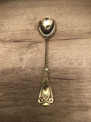 Antikvar qaşıq sovet
Qizil+qumus 
9,5 gr