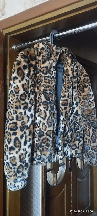 Şəxsi əşyalar: Qısa xəz gödəkçə – leopard naxışlı - Model: qadın gödəkçəsi, qısa — 2
