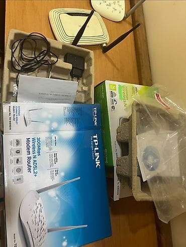Модемы и сетевое оборудование: 2 eded modem, ishlek veziyetdediler, 2 eded adapter ustunde verilecek — 2