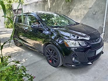 mini karavan: Chevrolet Aveo: 1.4 l | 2017 il 92500 km Hetçbek — 2