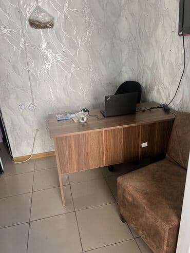 ofis masası 2. el: İşlənmiş, Dördbucaq masa — 4