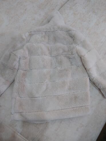 dublyonka dublonka дублёнка: Süni kürk qız uşağı gödəkçəsi - Rəng: krem/boz-açıq bej tonlarında - — 2