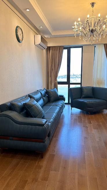 Divanlar: Künc divan, Yeni, Açılan, Bazalı, Dəri, Çatdırılma yoxdur — 1
