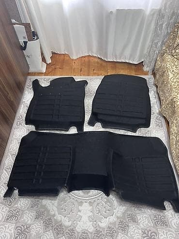 dam ustu baqaj: Avtomobil üçün ayaqaltı, Yeni, Changan uni-Z — 1