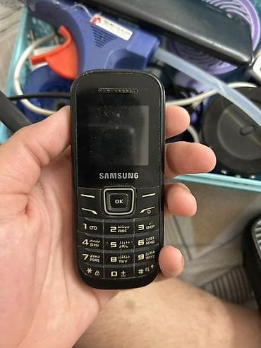 telfon samsunq: Samsung A10e, 16 GB, rəng - Qara, Düyməli — 1