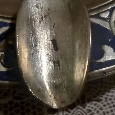 хочу продать марки: - Külqabı - Minalı və Buta formalı. - Üstündə kiril əlifbası ilə БАКЫ — 8