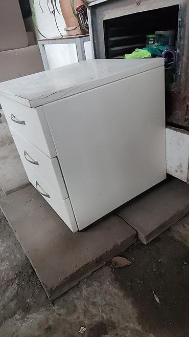 Салонная, медицинская мебель: Ağ rəngli modullar – salon və ya məişət üçün saxlama mebeli dəsti — 1