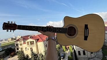 gitara mahnilari: 2ci gitara olaraq almışdım. Ehtiyac olmadı. Yenidən fərqlənmir. (Rəngi — 1