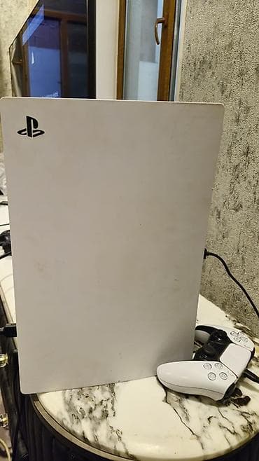 cpm multiplayer: PlayStation 5 (PS5) oyun konsolu – model CFI-1208A - Rəsmi Sony — 1