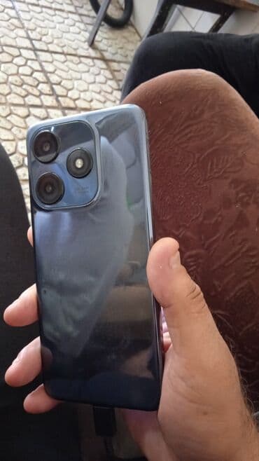 соковыжималка vitek vk 720: Android 12 əməliyyat sistemi ilə təchiz olunmuş bu smartfon, 16 MP — 1