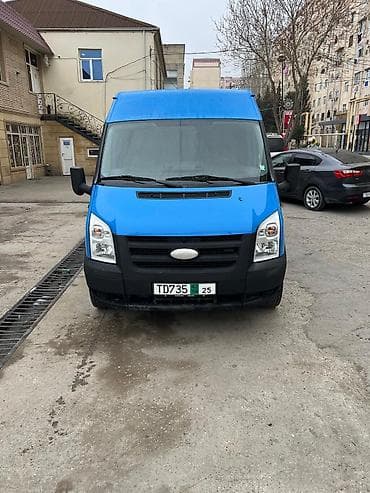ford masin: Yükdaşıma üçün praktik və geniş mavi yük furgonu. fort tranzit təmiz — 1