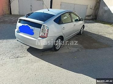 bakida rent a car: Salamlar Prius 20 kuza gundelik verilir ✈️✈️✈️ Gunluk 25 azn 🇦🇿🇦🇿🇦🇿 — 1