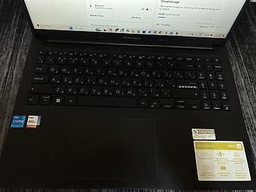 iphone satisi: ASUS VivoBook - Prosessor: Intel Core i5 (Intel Core və Intel Iris Xe — 4