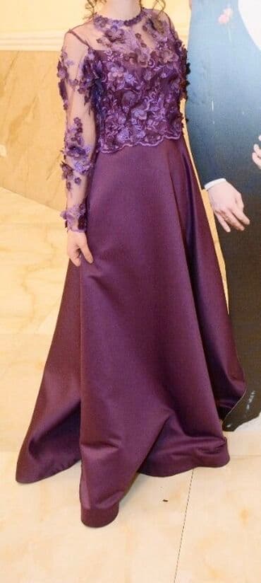 Zıyafet donu satılır. 1 defe toya geyılıb, tikilmedir, yenıdır, S