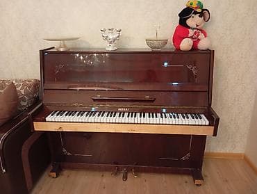 Oktava upright pianino - Növ: akustik upright pianino - Brend/model