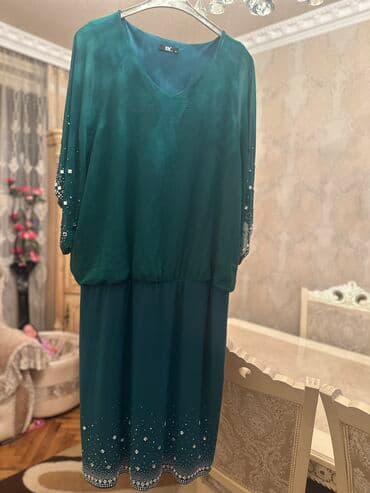 Dəstlər, kostyumlar: 50 razmer . 1 defe geyinilib — 1