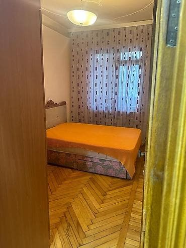 balaxanida ev satilir: Ayna Sultanovda 3 otaqlı bina evi 2 çi mertebe 600 m yalnız ailəyə — 2