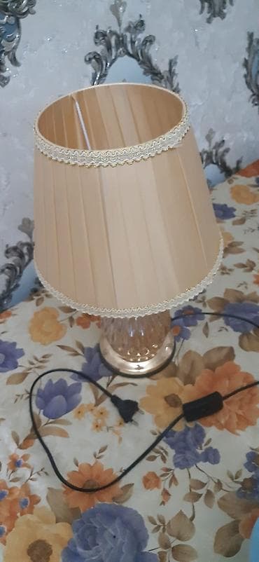 dekor masa: Klassik masa lampası - Stil: Klassik/retro dizaynlı abajur - Rəng — 1