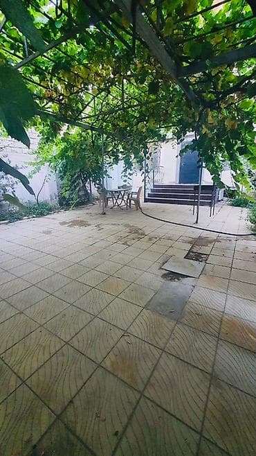 binə savxoz ev: 200 kv. m, 8 otaq, Kombi, Qaz, İşıq — 2