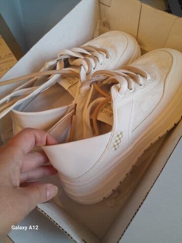 fitnes üçün qadın krosovkaları: Ölçü: 37, rəng - Ağ, Yeni — 2