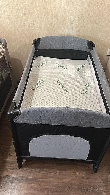 Beşiklər: Oğlan və qız üçün, Dördbucaq, Beşik, Dəstsiz, Matras ilə, Yellənmə mexanizmsiz — 2