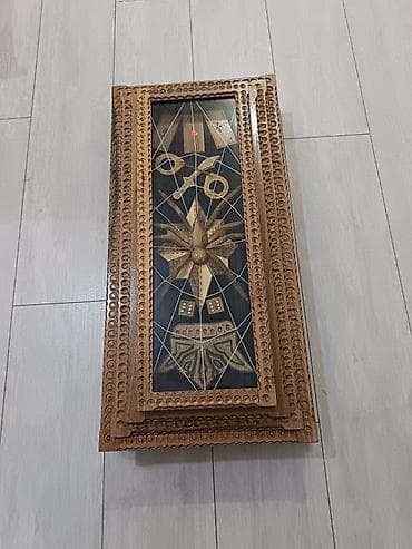 Nerd yep yeni iceride yigilib el iwidir. Qoz agacinnan. Xirda bele