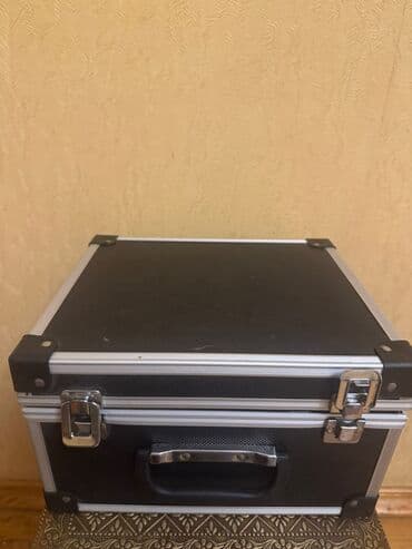 принтер бу: Bu əl printeri metal, plastik, şüşə, ağac və digər səthlərdə çap etmək — 3