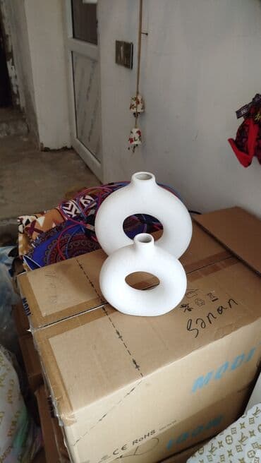 lale gülü: Bir vaza — 5