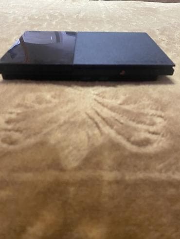 sert disk: Sony PlayStation 2 Slim (PS2 Slim) oyun konsolu Xüsusiyyətlər: - — 3