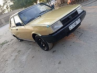 maşin satisi: Model: Efir WS sedan Təsvir: - 4 qapılı, tam ölçülü sedan kuzov - — 9