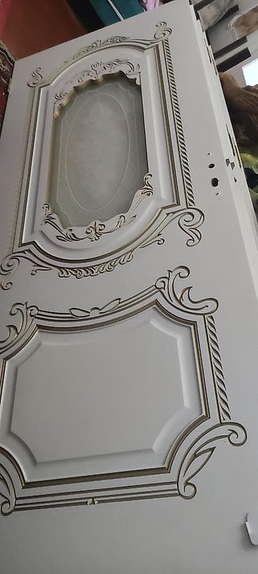 ayna qapi: Klassik dizaynlı otaq qapısı - Material: MDF üzərində boya (ağ rəng) — 1