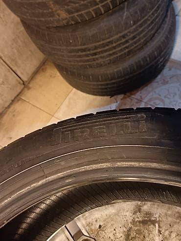 10 line lato: Şin Pirelli 275 / 40 / R 21 — 3