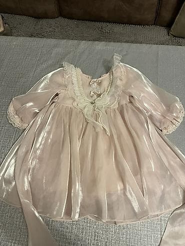 Zərif dizaynlı qız uşağı üçün paltar - Rəng: Pudra/şampan çaları -