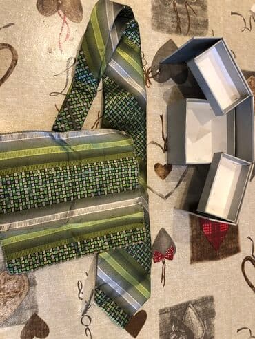 yuxuda sac rezini gormək: Qalstuk ve platok,set sheklinde — 5