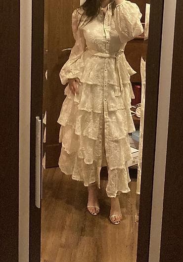 Женская одежда: Zərif ziyafət geyimi, bej rəng, bel hissəsi rezinli. Kəmərli. 1 dəfə — 2