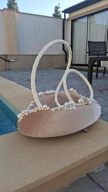 mekteb xoncasi: 450 Azn verilib 3 ededine.
Lezzet magazasindan alinib — 3