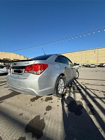 termostat satisi: Chevrolet Cruze: 1.8 l | 2012 il Sedan — 10