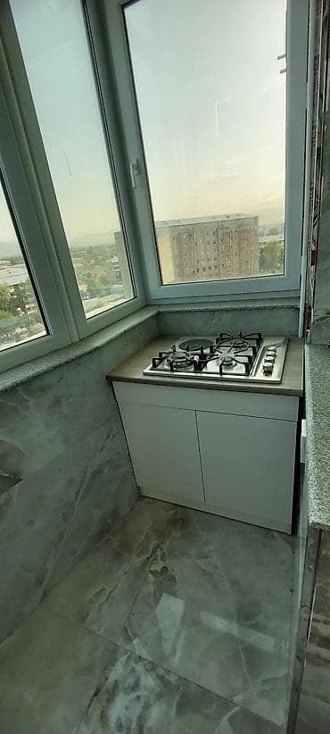 gence emlak: Mənzilin təsviri - Müasir dizaynlı, açıq mətbəxli geniş qonaq otağı — 6