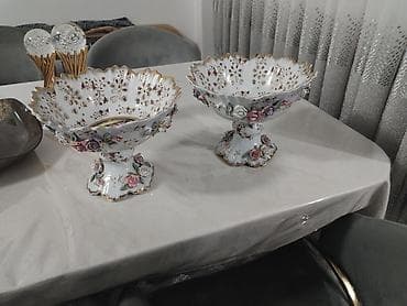 konfet qabi: İki ədəd dekorativ porselen vaz/ağ şirniyyat qabı dəsti - Material — 5