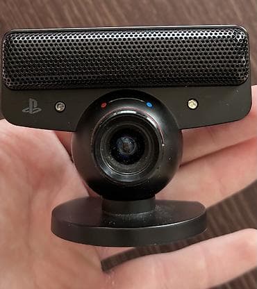 playstation 2 disk: Playstation 4 2 pult + 10 ədəd ps4 + 3 ədəd ps3 diski satılır. Üstündə — 5