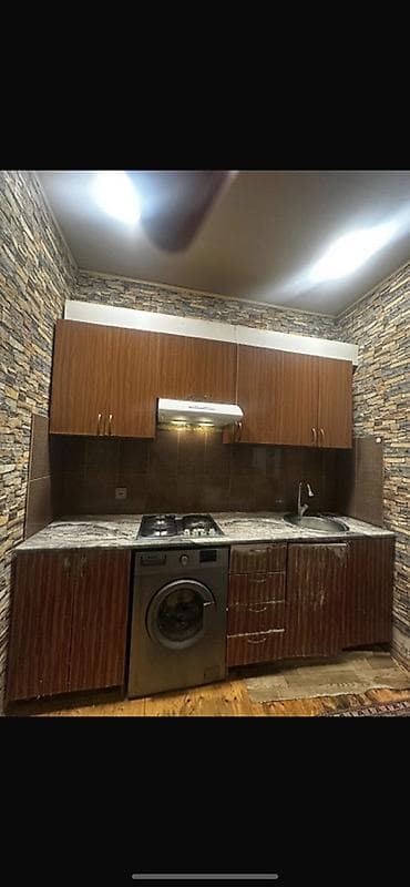 TƏCİLİ SATILIR ❗ 📌 Mətbəx mebeli 📏 Uzunluğu: 2.5 metr 💰 Qiymət: 70