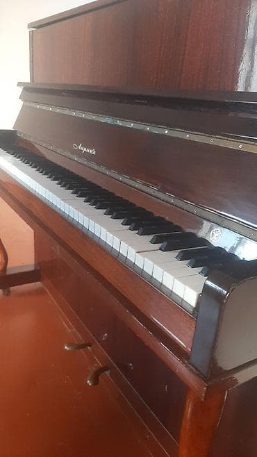 kohnə mebel alan: Piano, Akustik — 2