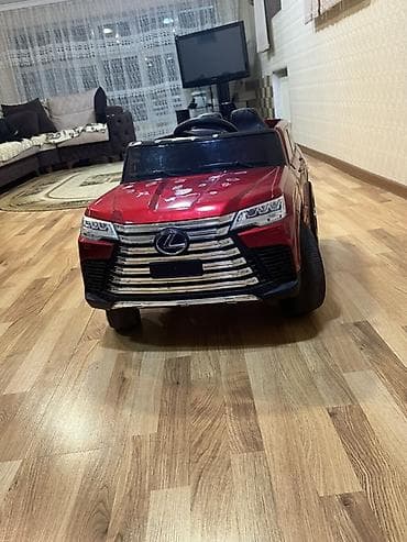 Uşaqlar üçün elektrikli miniatür avtomobil – qırmızı “SUV” tipli model