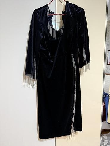 qara donlar: Qadın gecə/ziyafət donu - Rəng: qara - Parça: yumşaq məxmər (içinin — 1